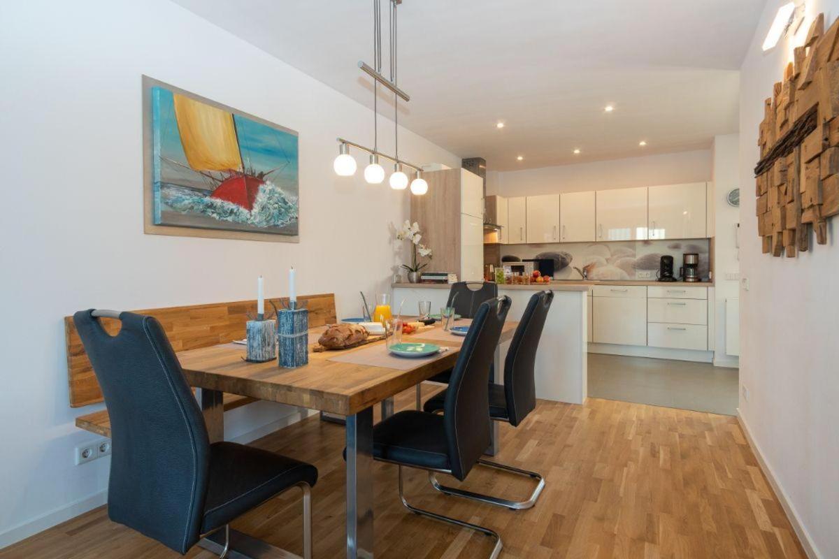 Haus-Wilhelmsplatz-Wohnung-Heimathafen 海利根港 外观 照片